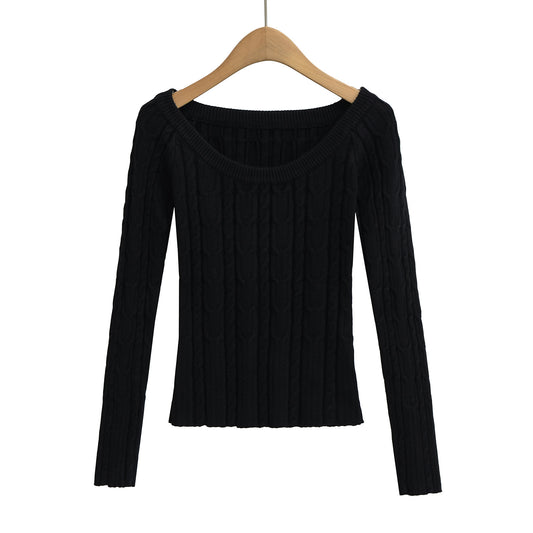 Slim fit long sleeved sweater