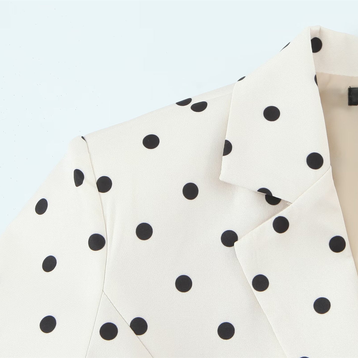 Elegant fluffy flower bud hem polka dot suit jacket