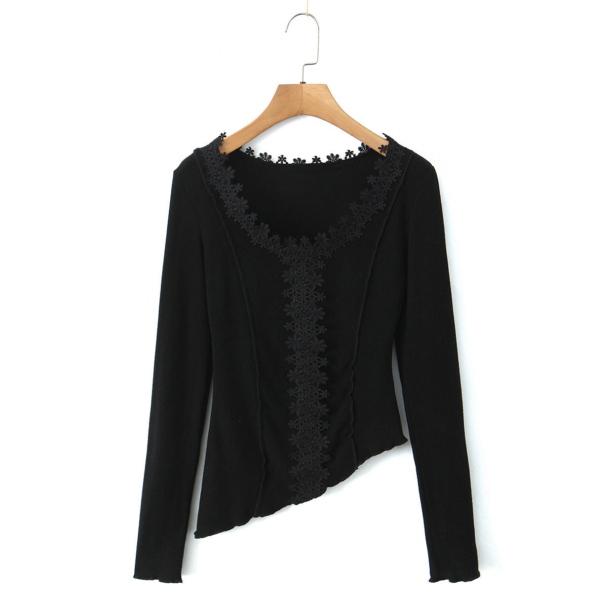V-neck lace slim top