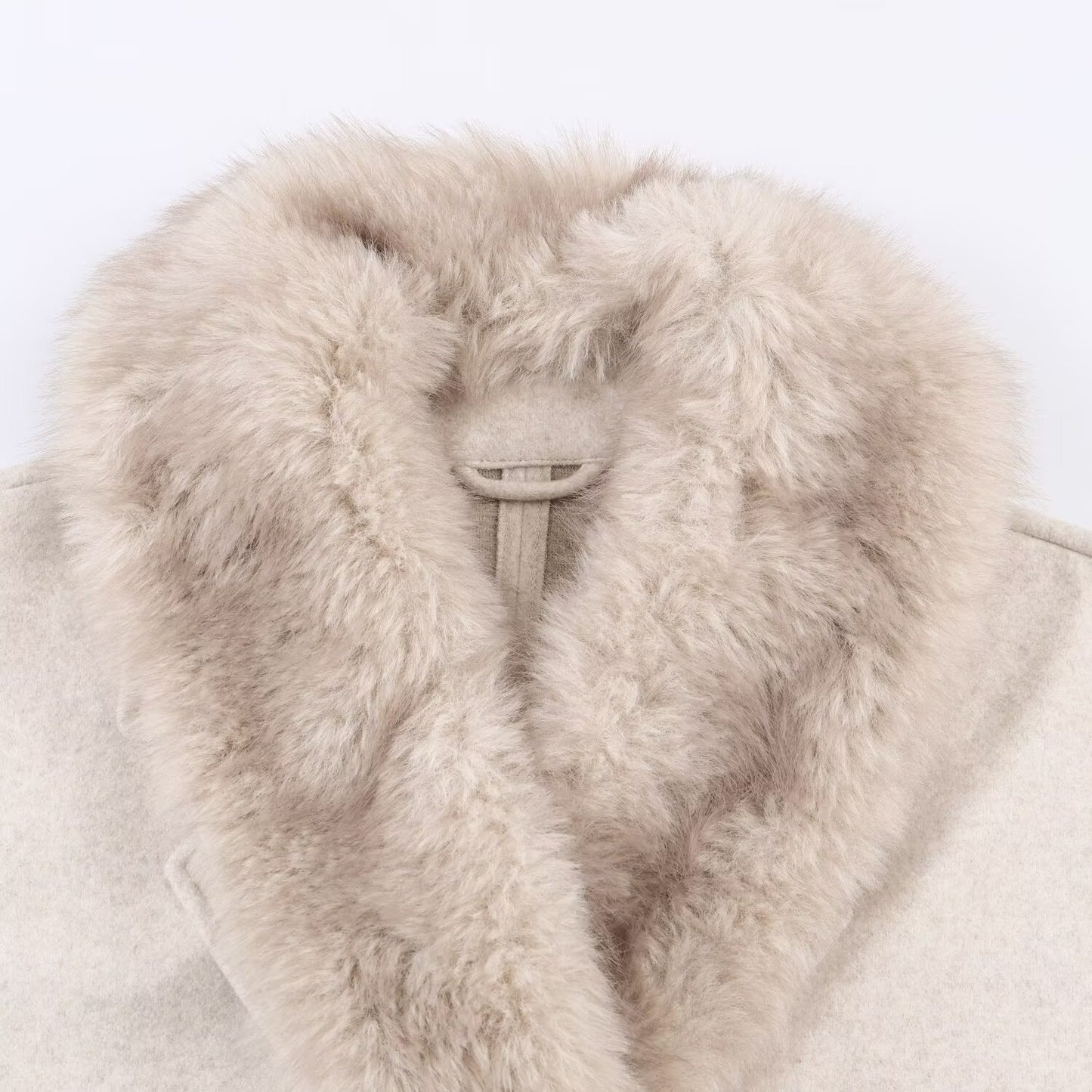 Commuter style fur collar short woolen coat