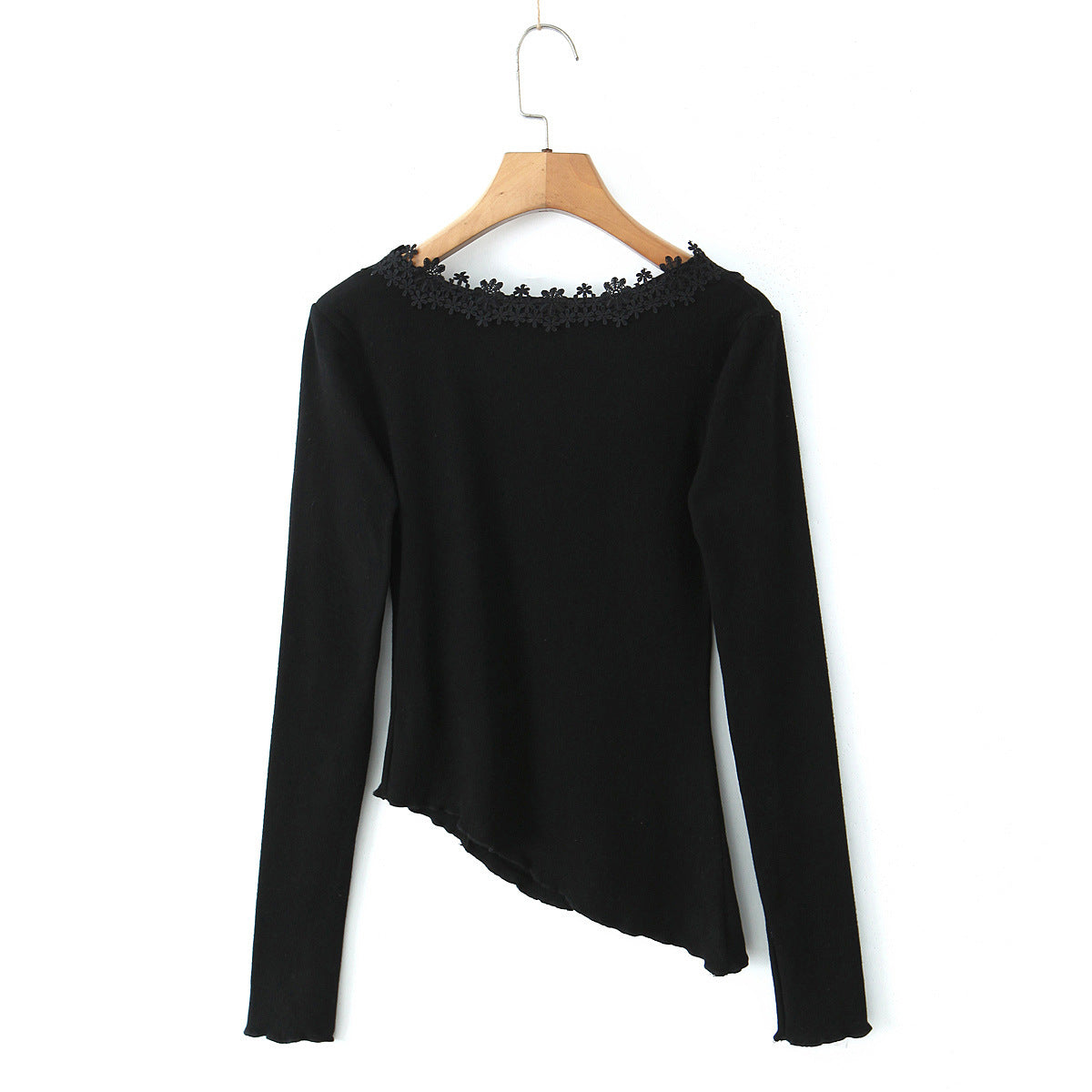 V-neck lace slim top