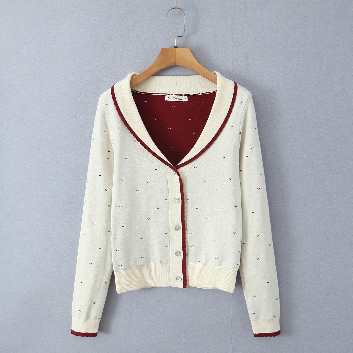 Collar button long sleeved top